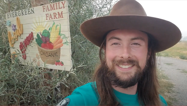 “Diggin’ In” with FoodCorps Fin