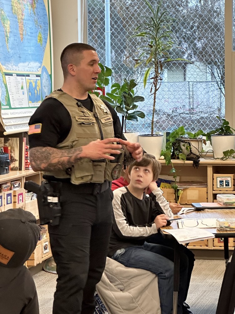 Deputy Hernandez teaches a BEST lesson to Mr. Weimer's Class.