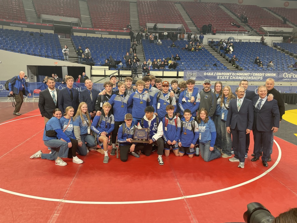 State Champion LHS Boys Wrestling athletes and coaches