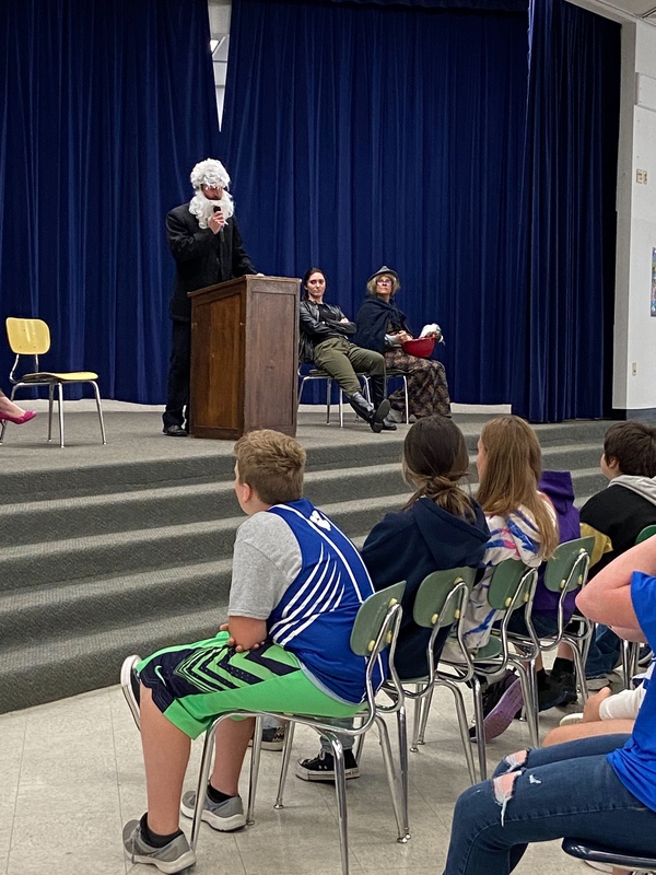 6th-grade-hunger-games-assembly-la-grande-middle-school